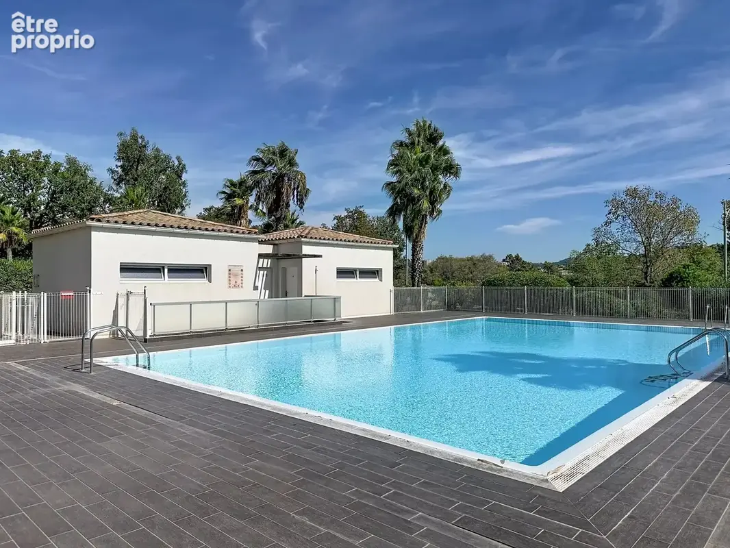 Photo Appartement à Le Cannet au prix de 328 600€