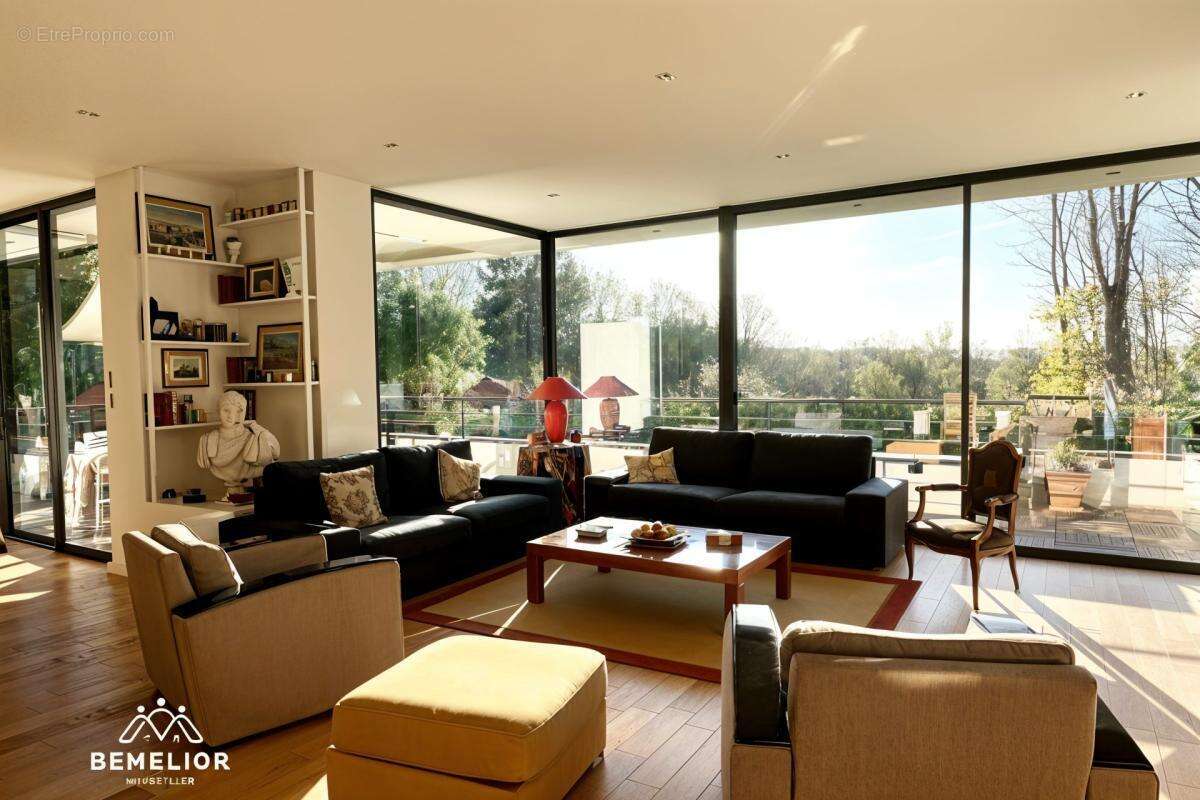 Maison à LA CELLE-SAINT-CLOUD