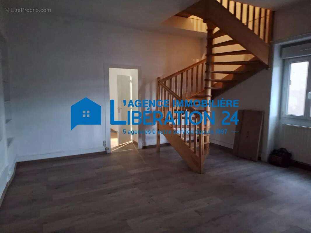 Appartement à Saint-Chamond  - photo 7