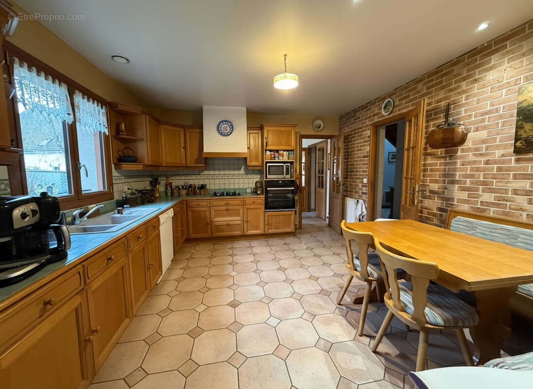 Maison à PONTAULT-COMBAULT