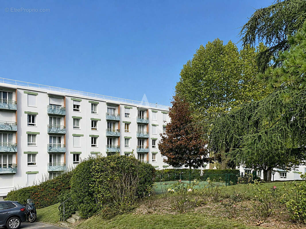 Appartement à RUEIL-MALMAISON