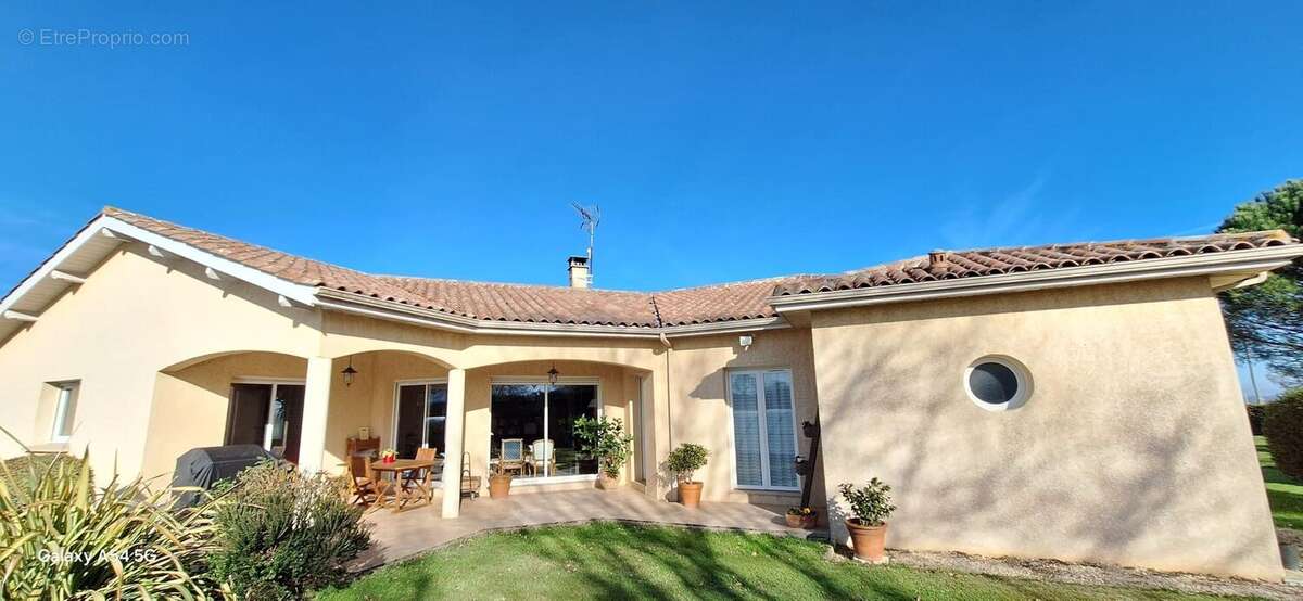 Maison à MIRANDE
