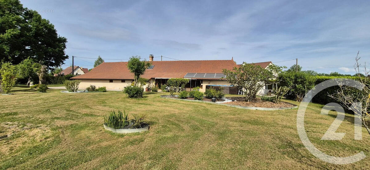 Maison à BRUAILLES