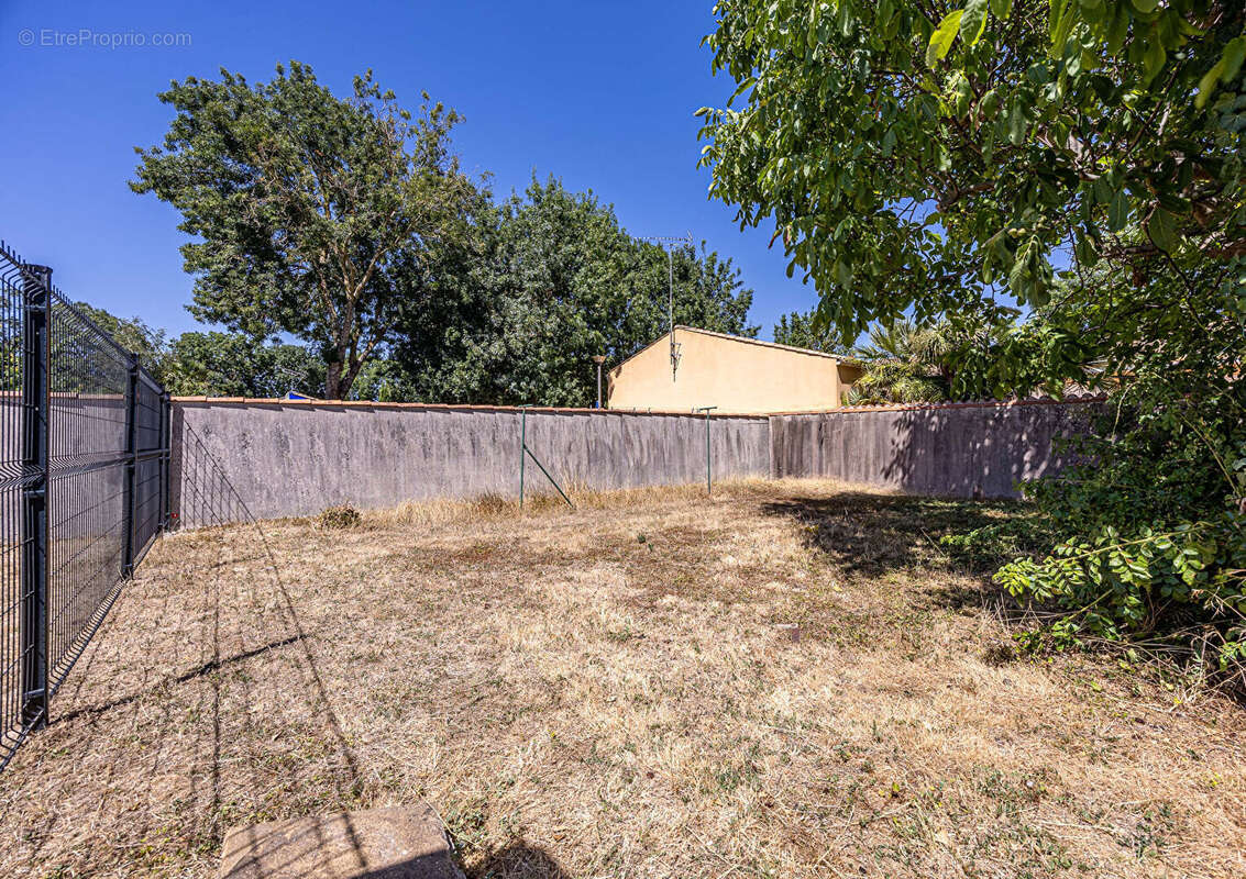 Terrain à vendre de 414 m² exposé sud à Périgny - photo 6