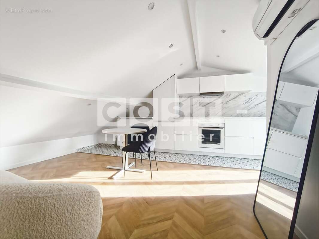 Appartement à ASNIERES-SUR-SEINE