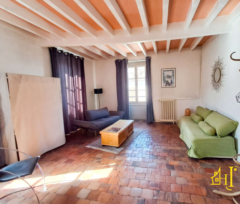 Immeuble de ville avec local commercial - photo 3