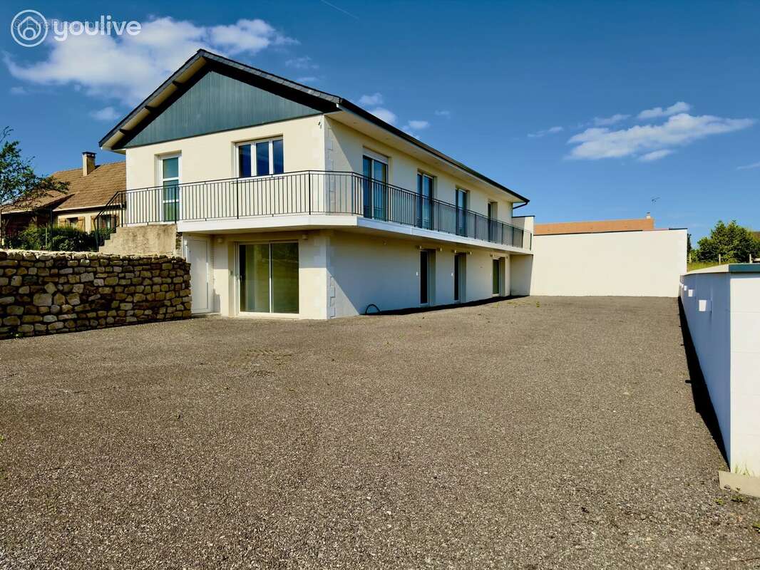 Appartement à DAMIGNY