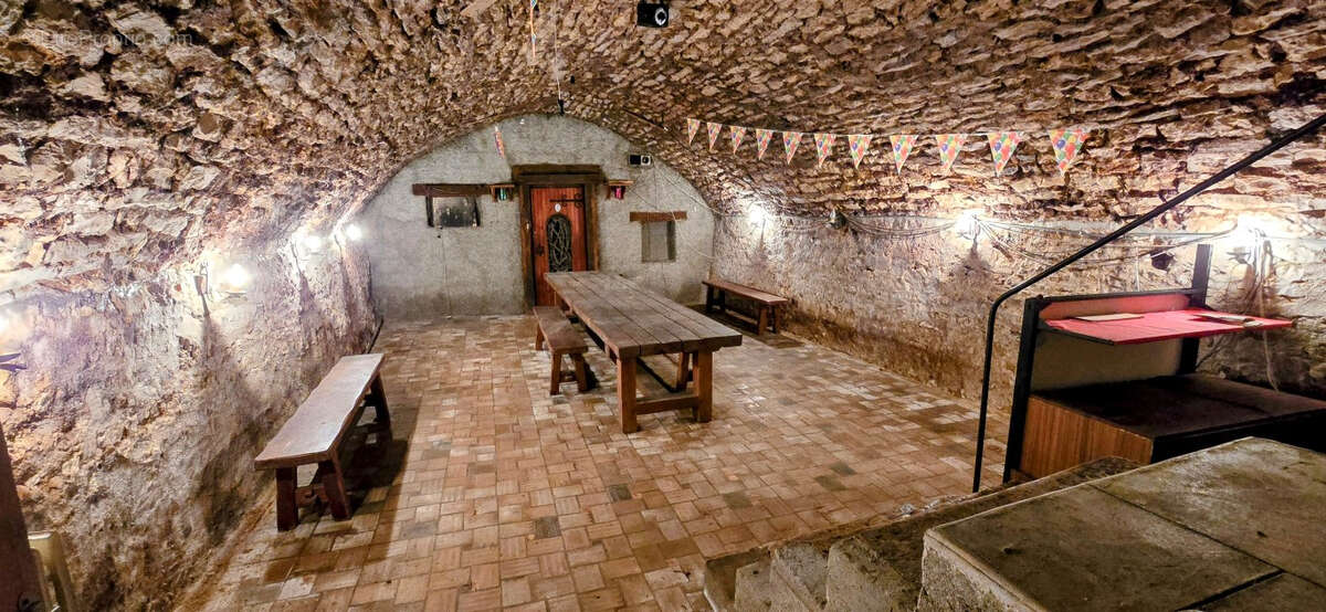 Maison à MIREBEAU-SUR-BEZE