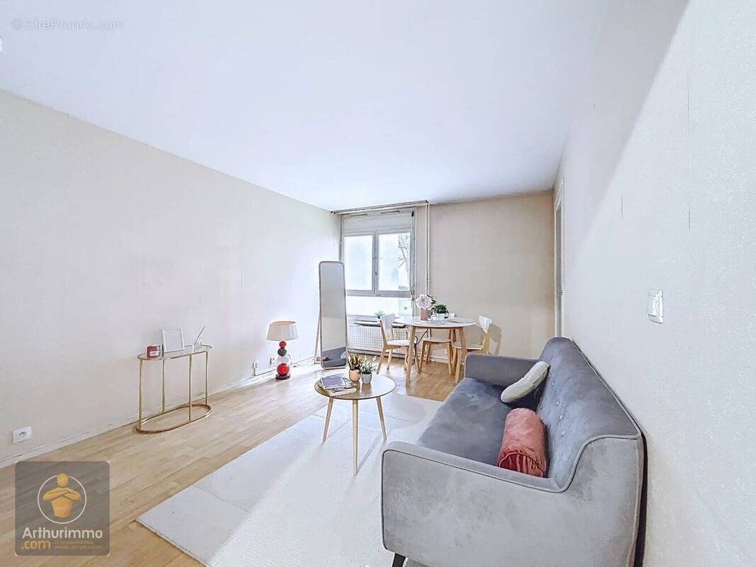 Appartement à BOISSY-SAINT-LEGER