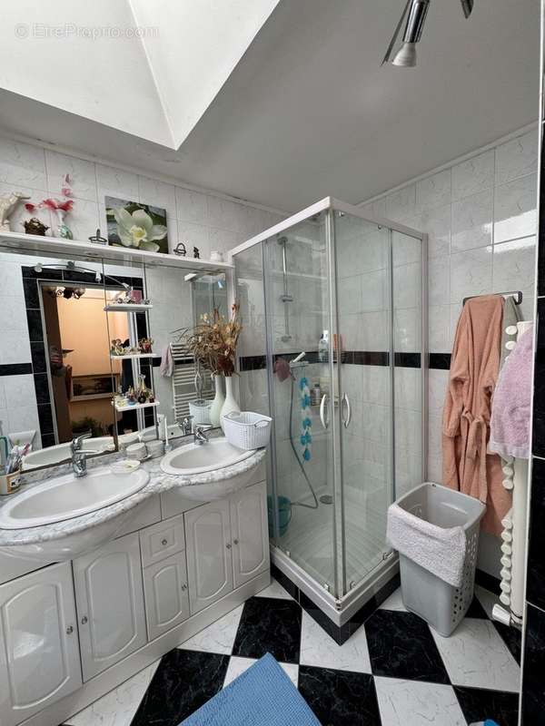 Maison à GOUSSAINVILLE