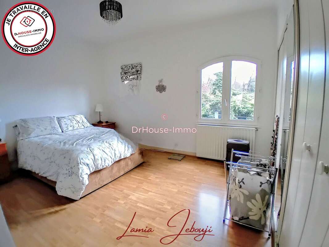 Maison à FARGUES-SAINT-HILAIRE