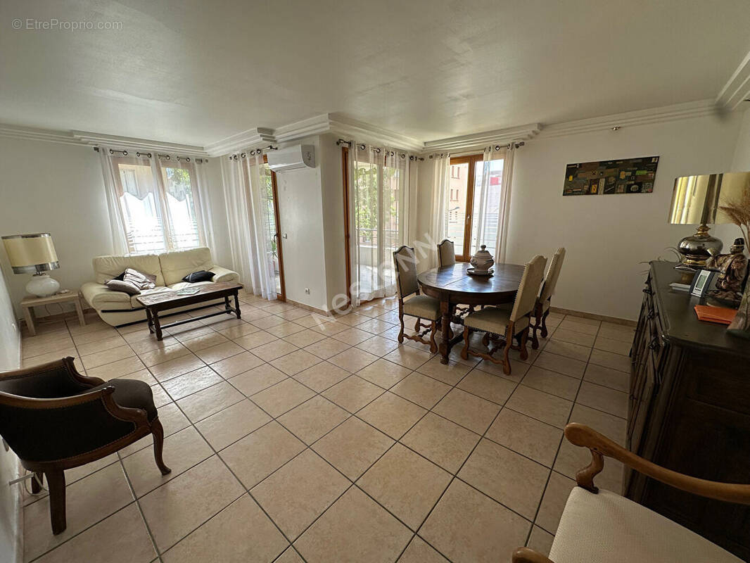 Appartement à VILLEURBANNE