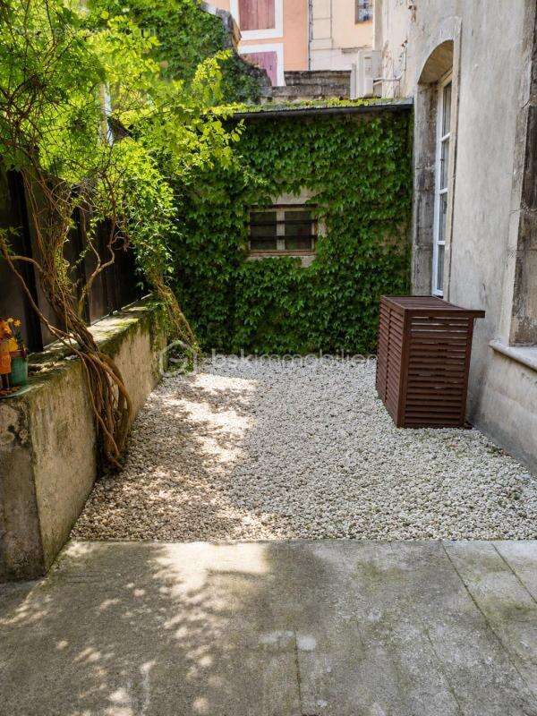 Maison à BOLLENE