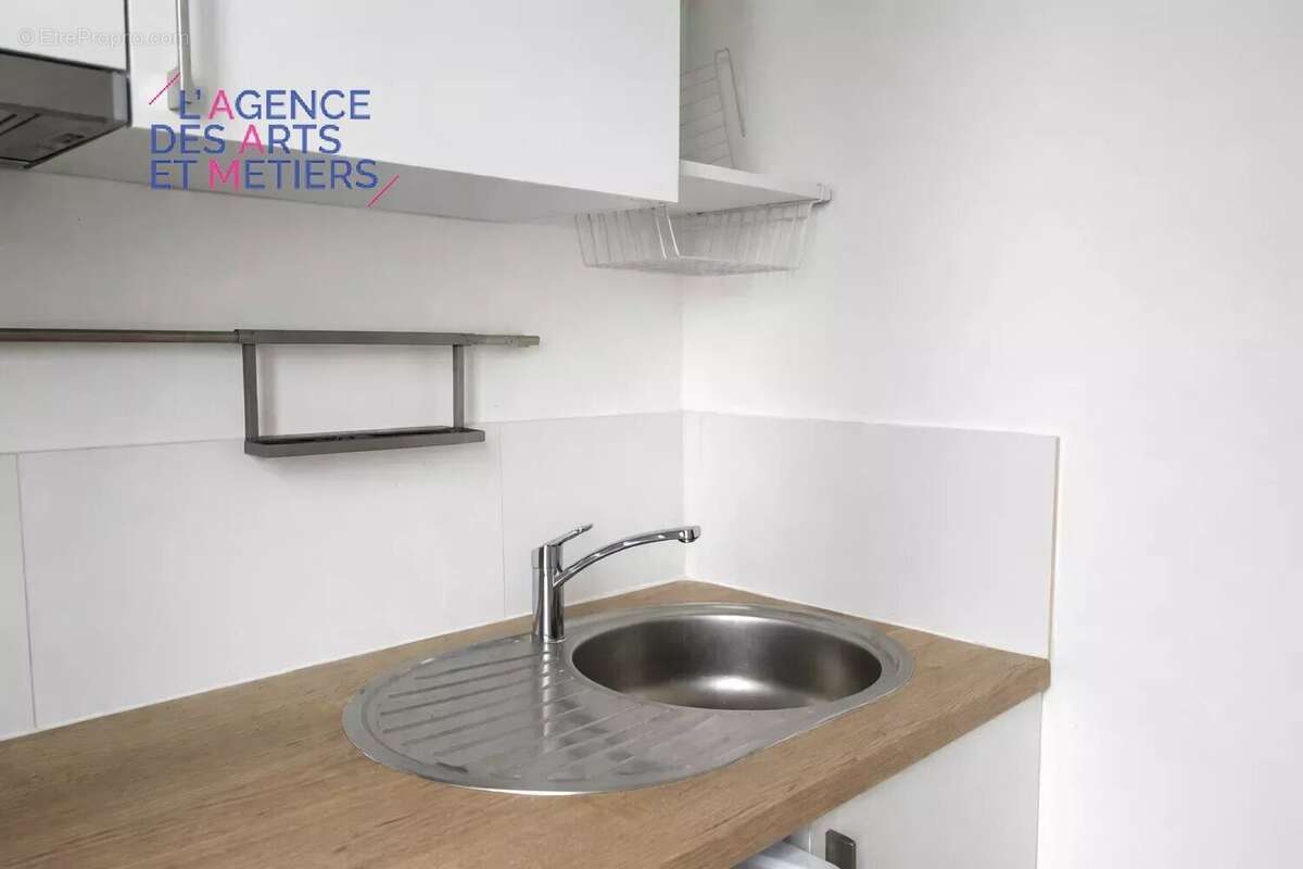 Appartement à PARIS-3E
