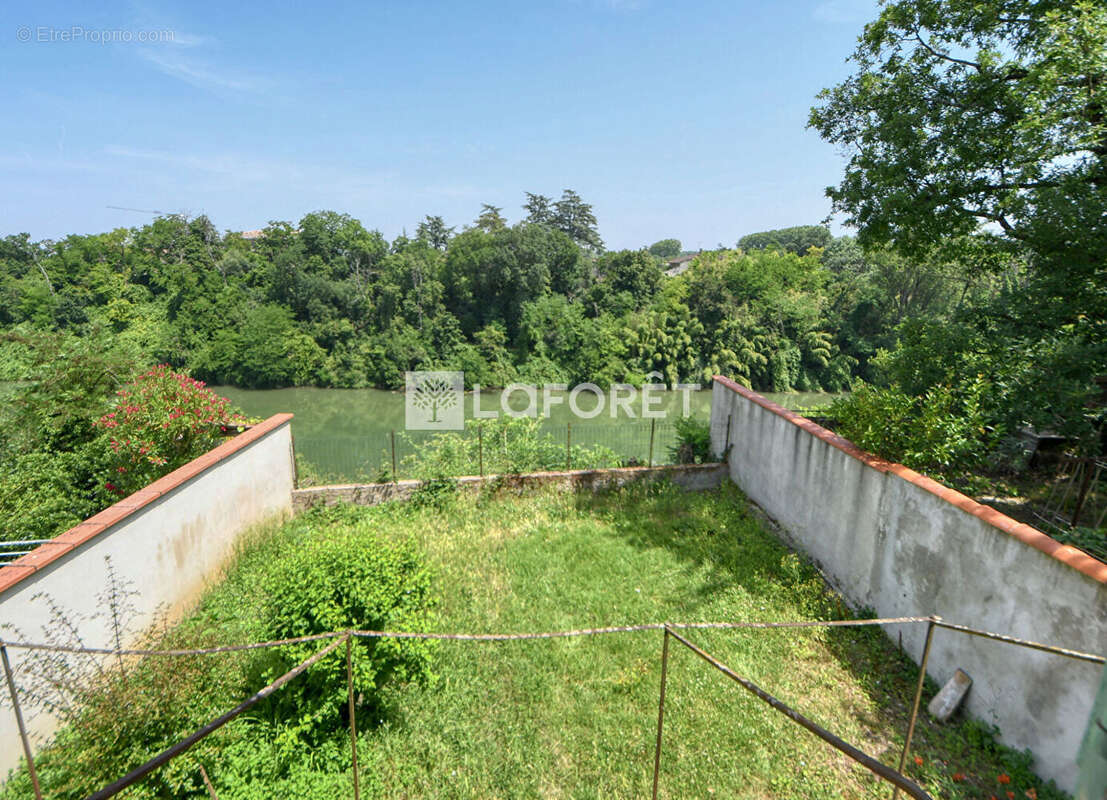 Maison à LISLE-SUR-TARN