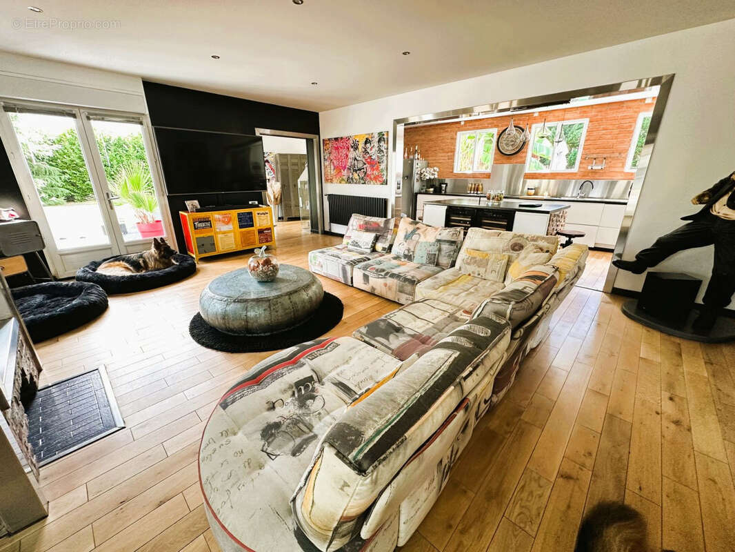 Maison à SAINT-YORRE