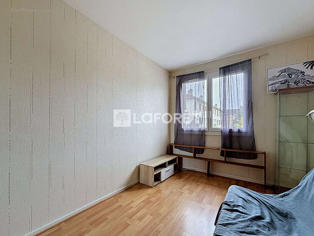 Appartement à SAINT-FARGEAU-PONTHIERRY