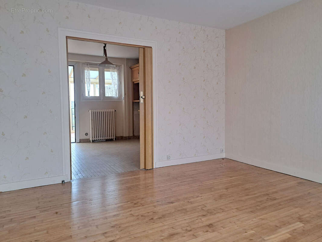 Maison à CHATELLERAULT