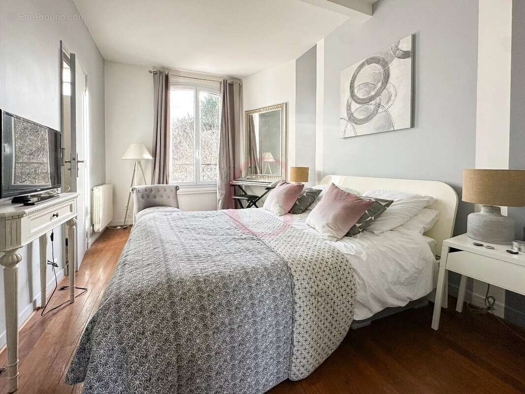 Appartement à BOURG-LA-REINE