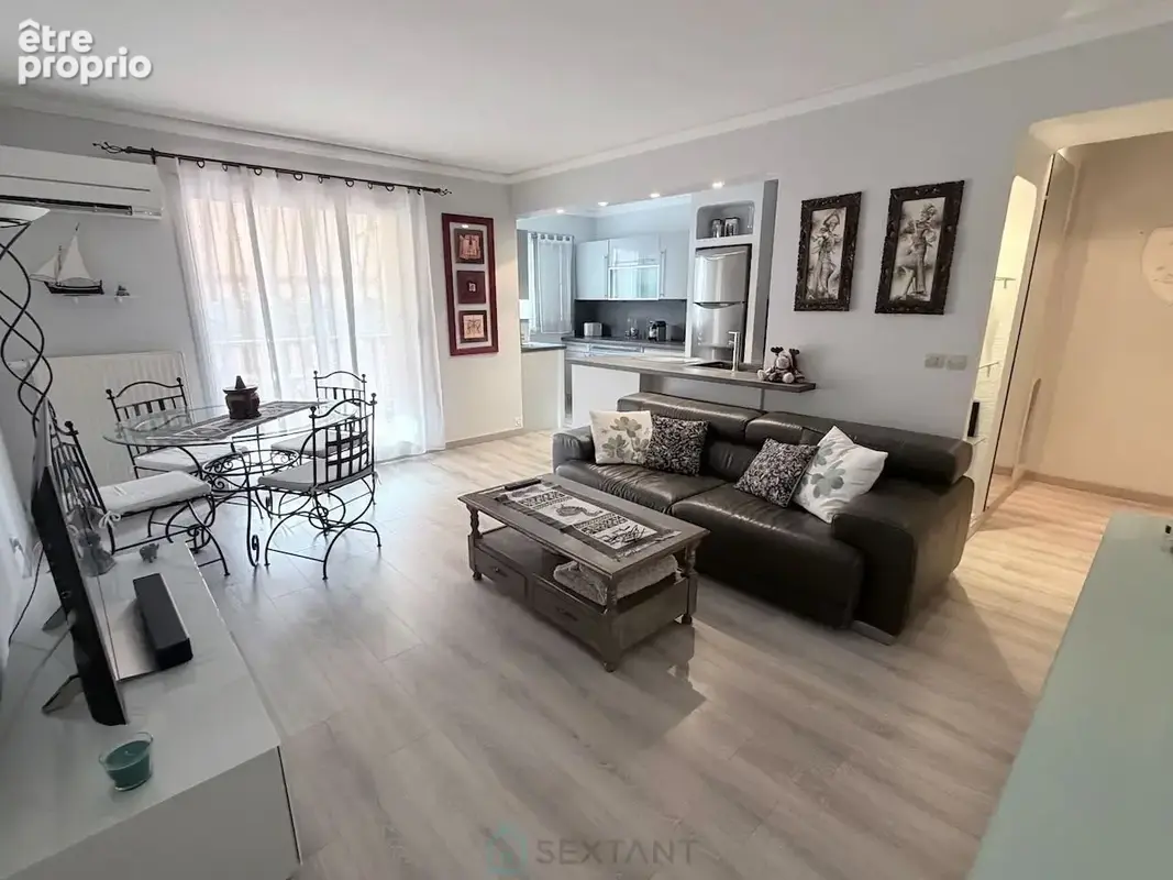 Appartement à SAINT-LAURENT-DU-VAR
