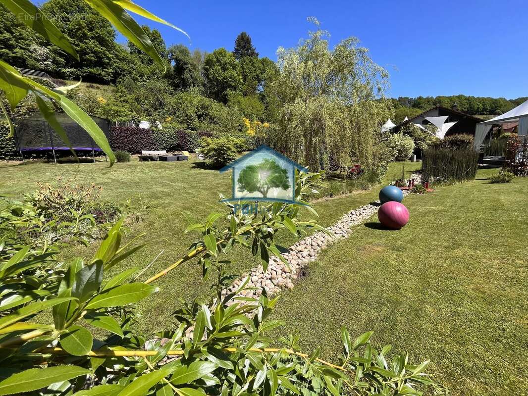 MEISENTHAL (57) - Ensemble immobilier (maison + 4 lodges) 248,56 m² au total sur 27,30 ares - photo 30