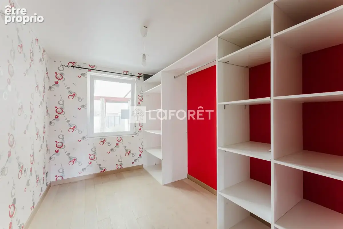Plain pied - 2 chambres - bureau - jardin - photo 10