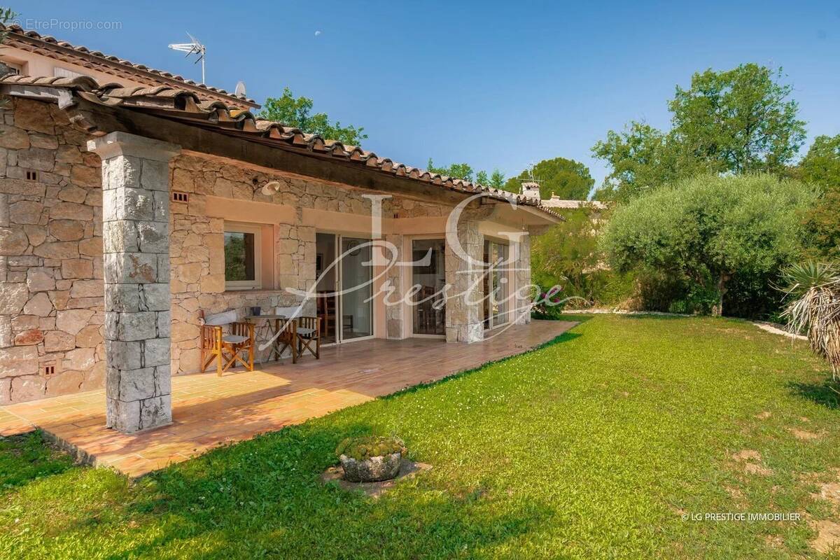 Maison à MONTAUROUX