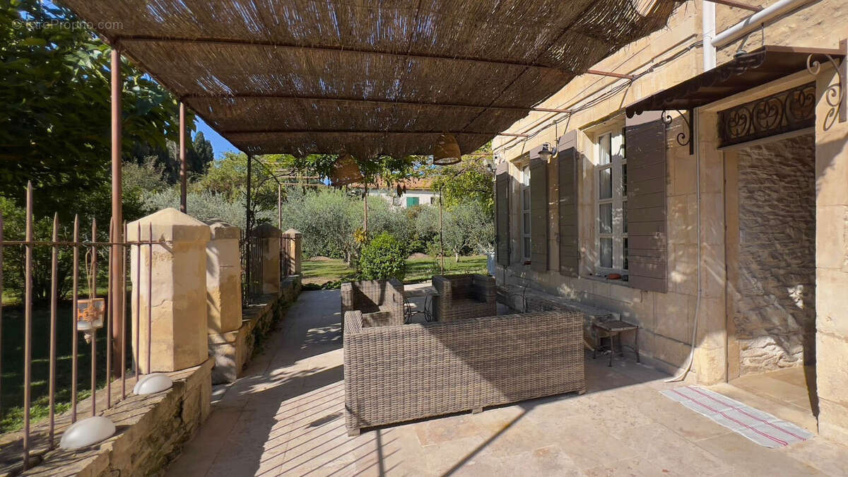 Maison à SAINT-REMY-DE-PROVENCE