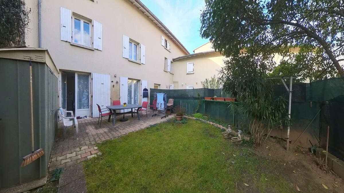 Appartement à BOURG-DE-PEAGE