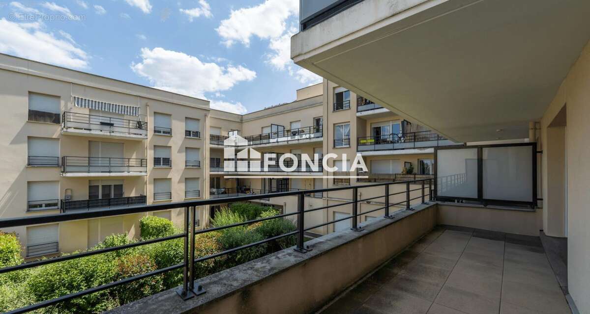 Appartement à ATHIS-MONS