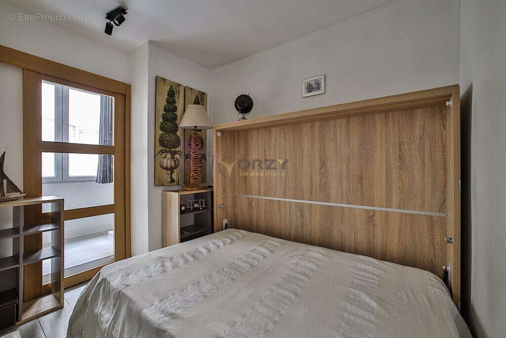 Appartement à PARIS-10E