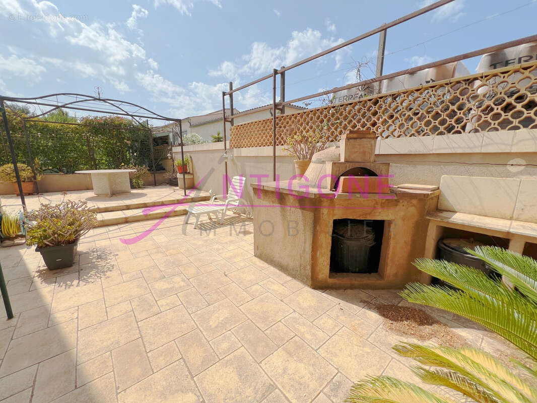 Appartement à SIX-FOURS-LES-PLAGES