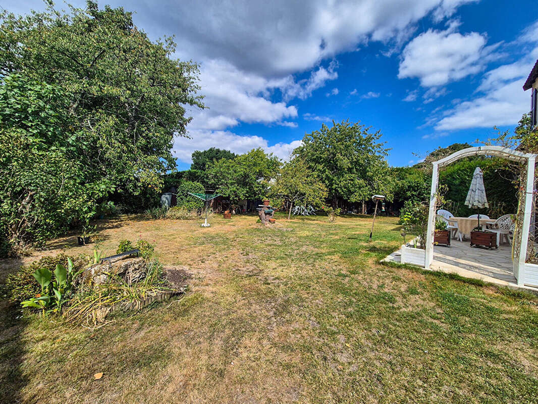 Maison à SIVRY-COURTRY