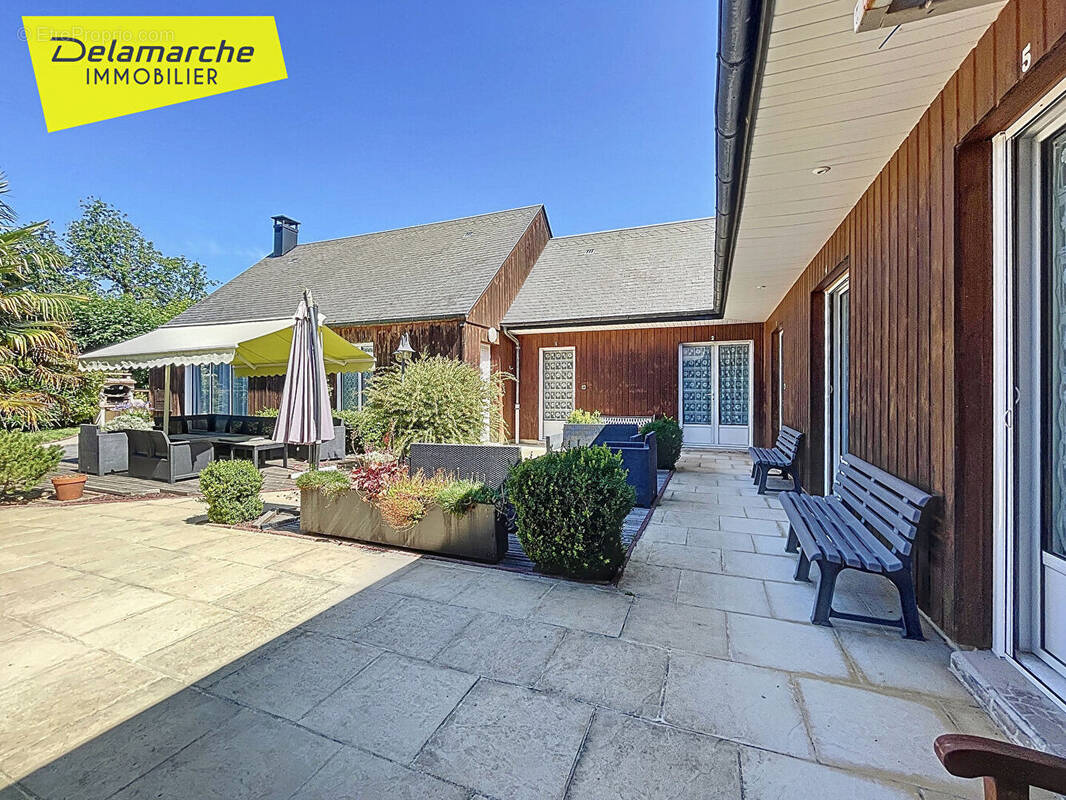 Maison à SAINT-JEAN-LE-THOMAS