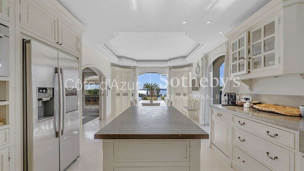 Villa de luxe à Grimaud avec vue mer et piscine, propriété d’exception Côte d’Azur - photo 8
