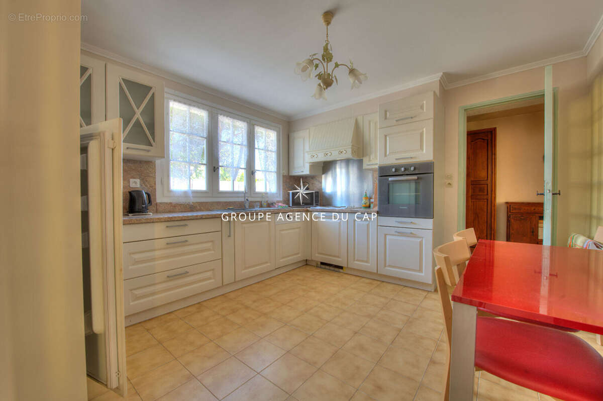 Maison à ROQUEBRUNE-SUR-ARGENS