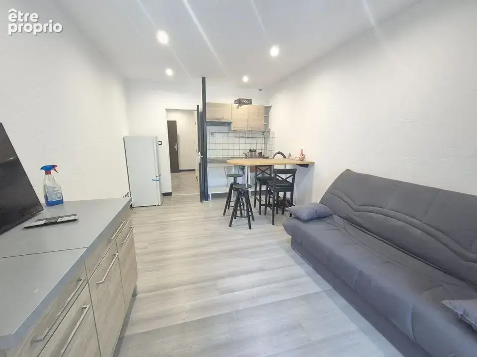 LA CIOTAT APPARTEMENT T2 de 33m² avec carré de jardin -