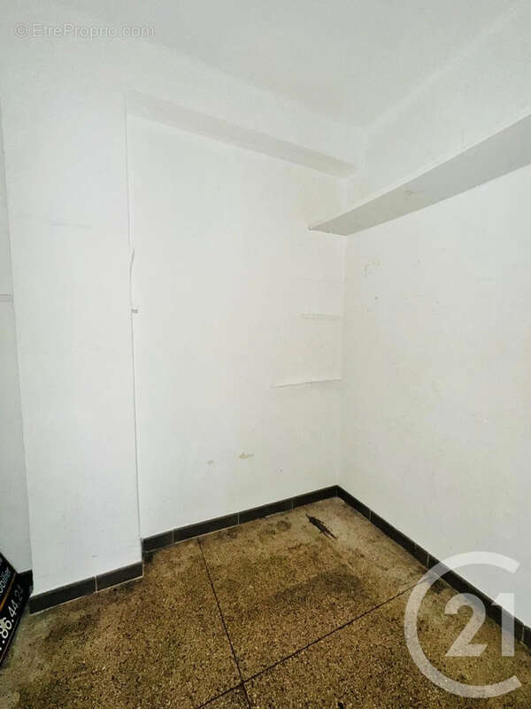 Appartement à MARSEILLE-4E