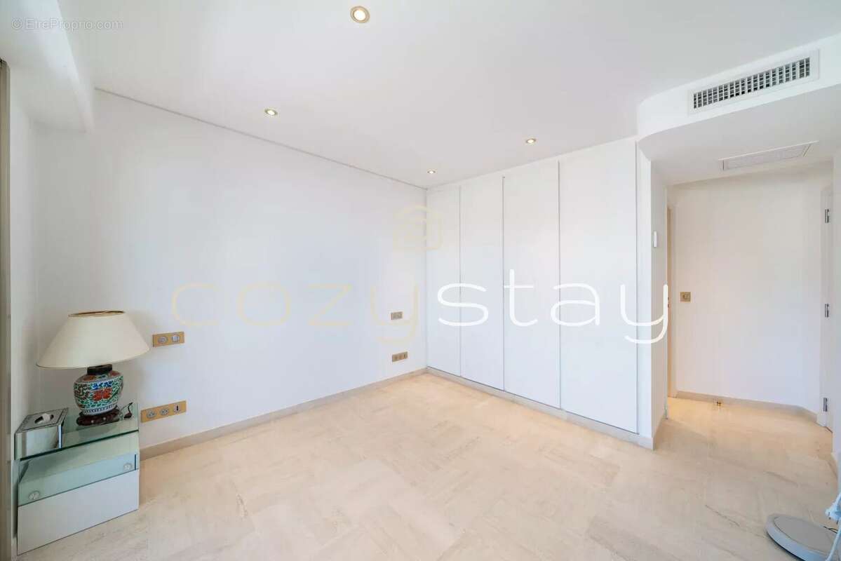 Appartement d’exception, Cannes arrière Croisette - photo 13