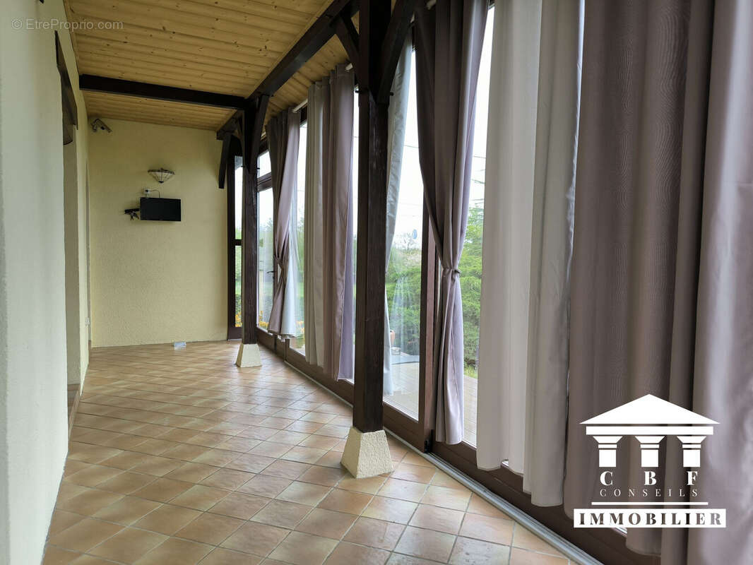 Maison à LESSARD-EN-BRESSE