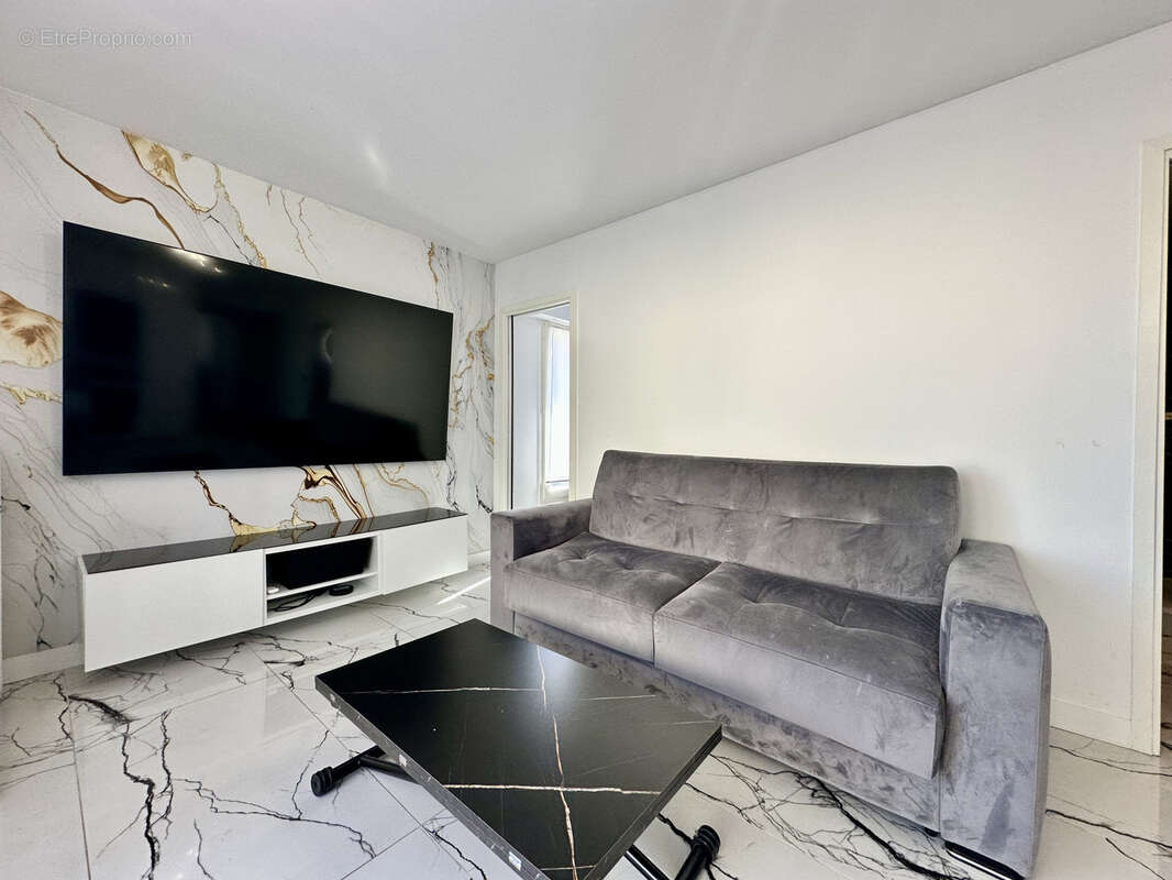 2 pièces 35 m2 + 32 m2 de terrasse à ciel ouvert + parking & cave - photo 8