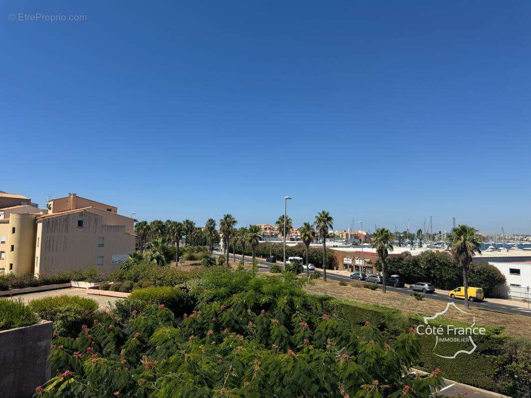 Petit cocon rénové avec une jolie vue sur le port   Secteur - photo 11