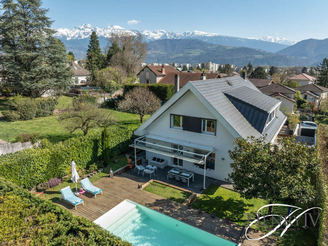 Maison à CORENC