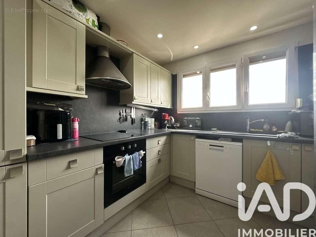 Appartement 80 m² à Villecresnes  - photo 5