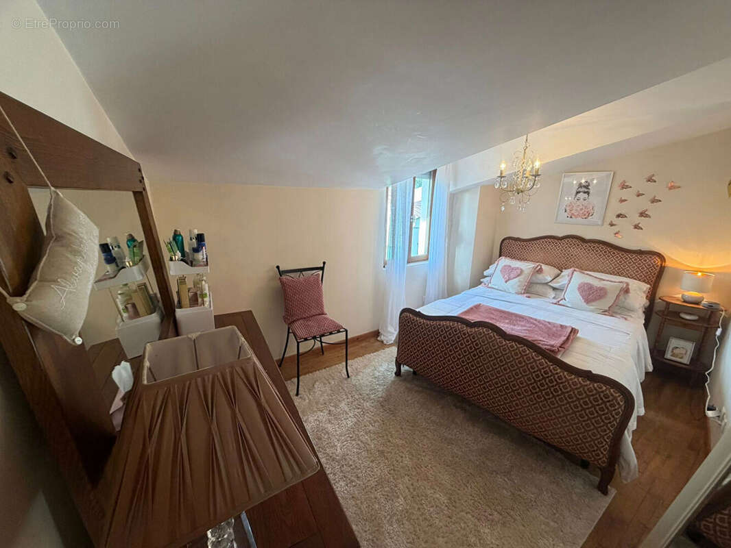 Maison à LE DORAT