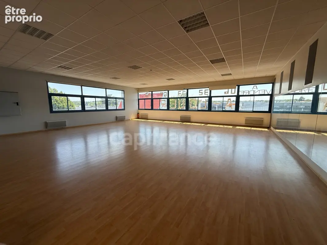 Murs commerciaux d’exception – 310 m² modulables – emplacement premium à orgeval (78) - photo 3