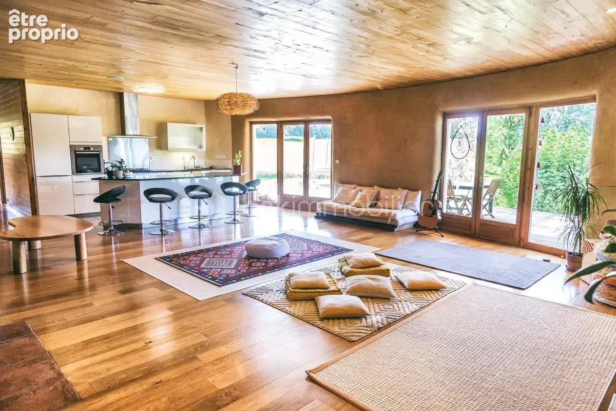 Maison contemporaine écologique avec piscine naturelle au cœur de la nature - photo 6