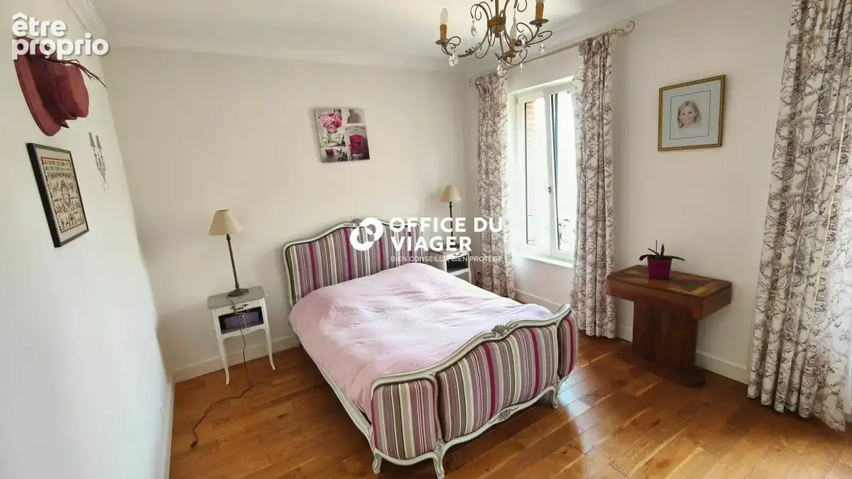 Maison - 9 pièces - 240 m² - photo 6
