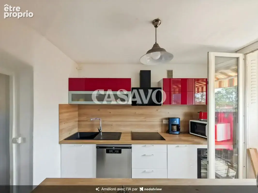 Vente Appartement 4 pièces de 65m² - 13009 Marseille - photo 2