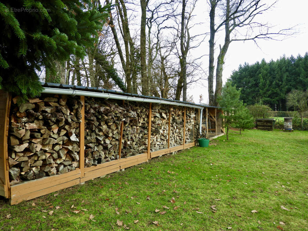 Maison à SAXI-BOURDON